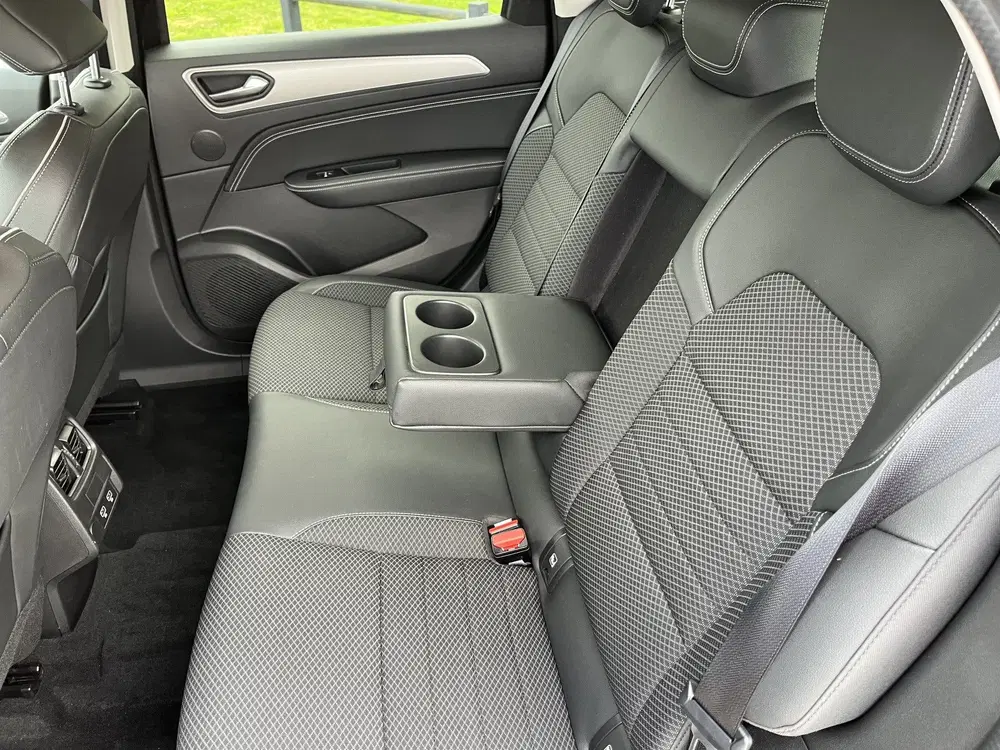 Renault Arkana 1.6 E-Tech Hybrid 145PK Intens uit 2022, foto 13