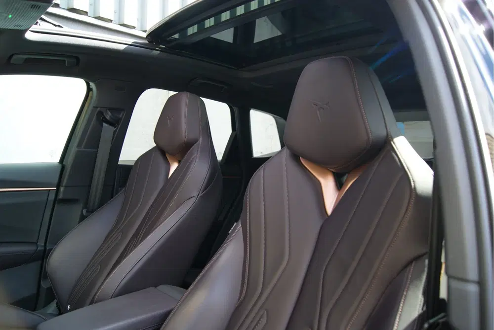 Cupra Terramar 1.5 TSI 272PK e-Hybrid VZ Performance 120k uit 2024, foto 4