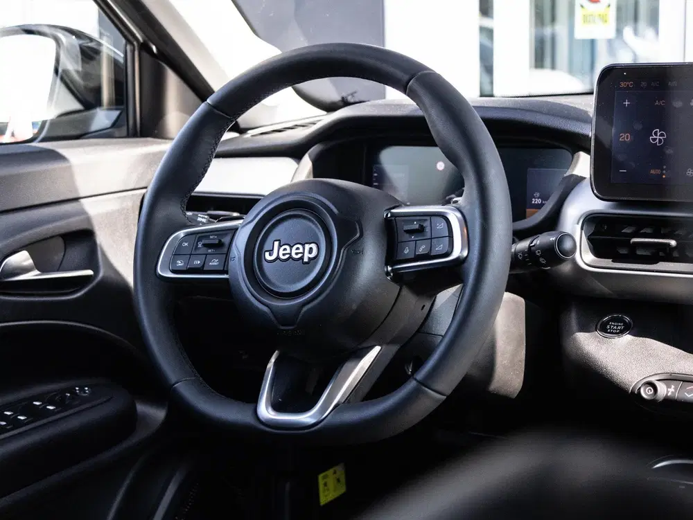 Jeep Avenger 1.2 e-Hybrid Altitude uit 2025, foto 6