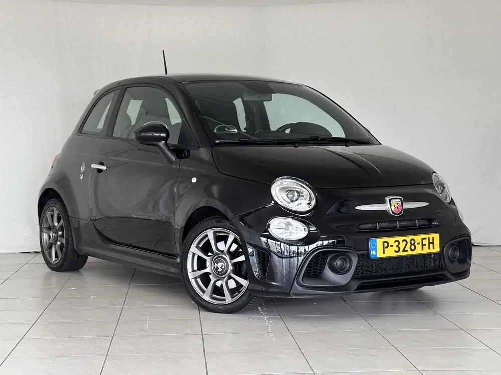 Fiat 500 1.4 T-Jet Abarth 595 70th Anniversary uit 2019, foto 6