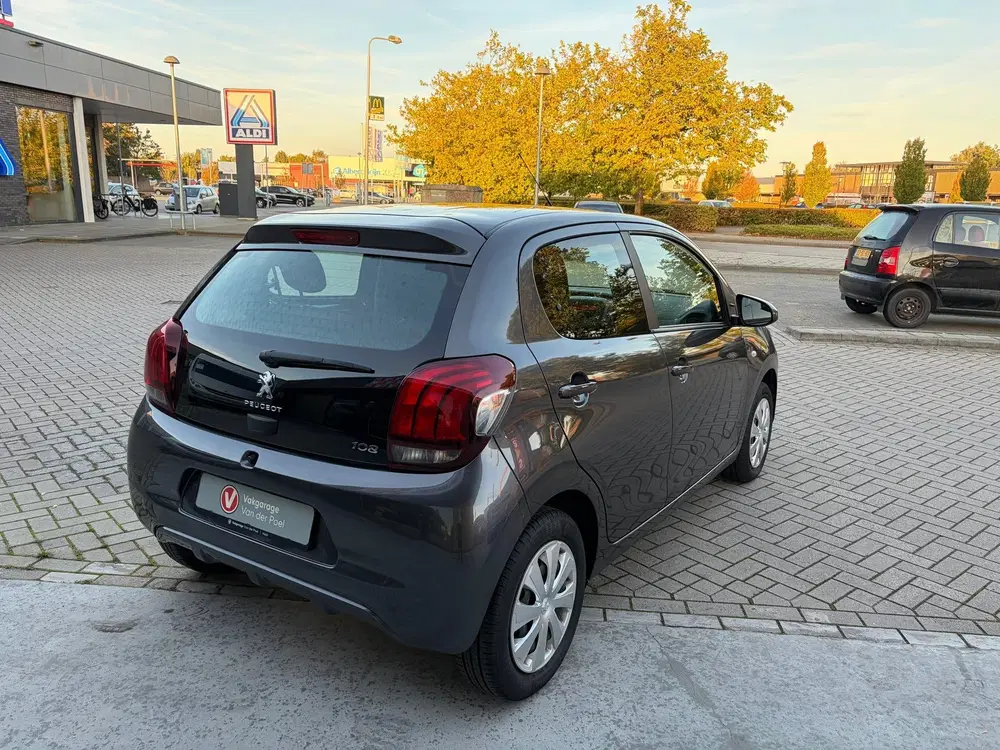 Peugeot 108 1.0 e-VTi Active uit 2022, foto 5