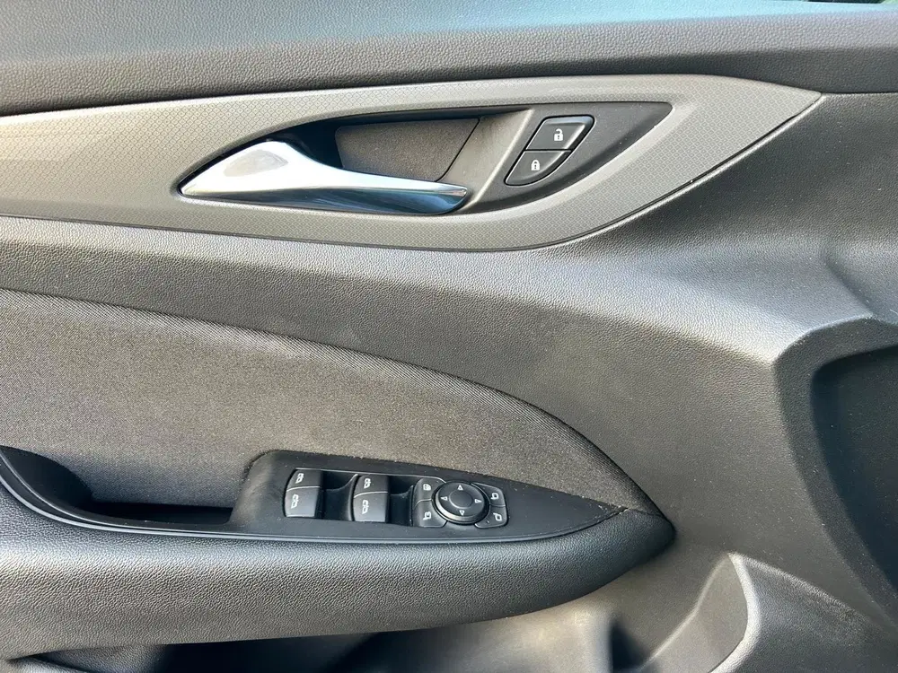 Opel Insignia 1.5 Turbo Edition uit 2019, foto 5