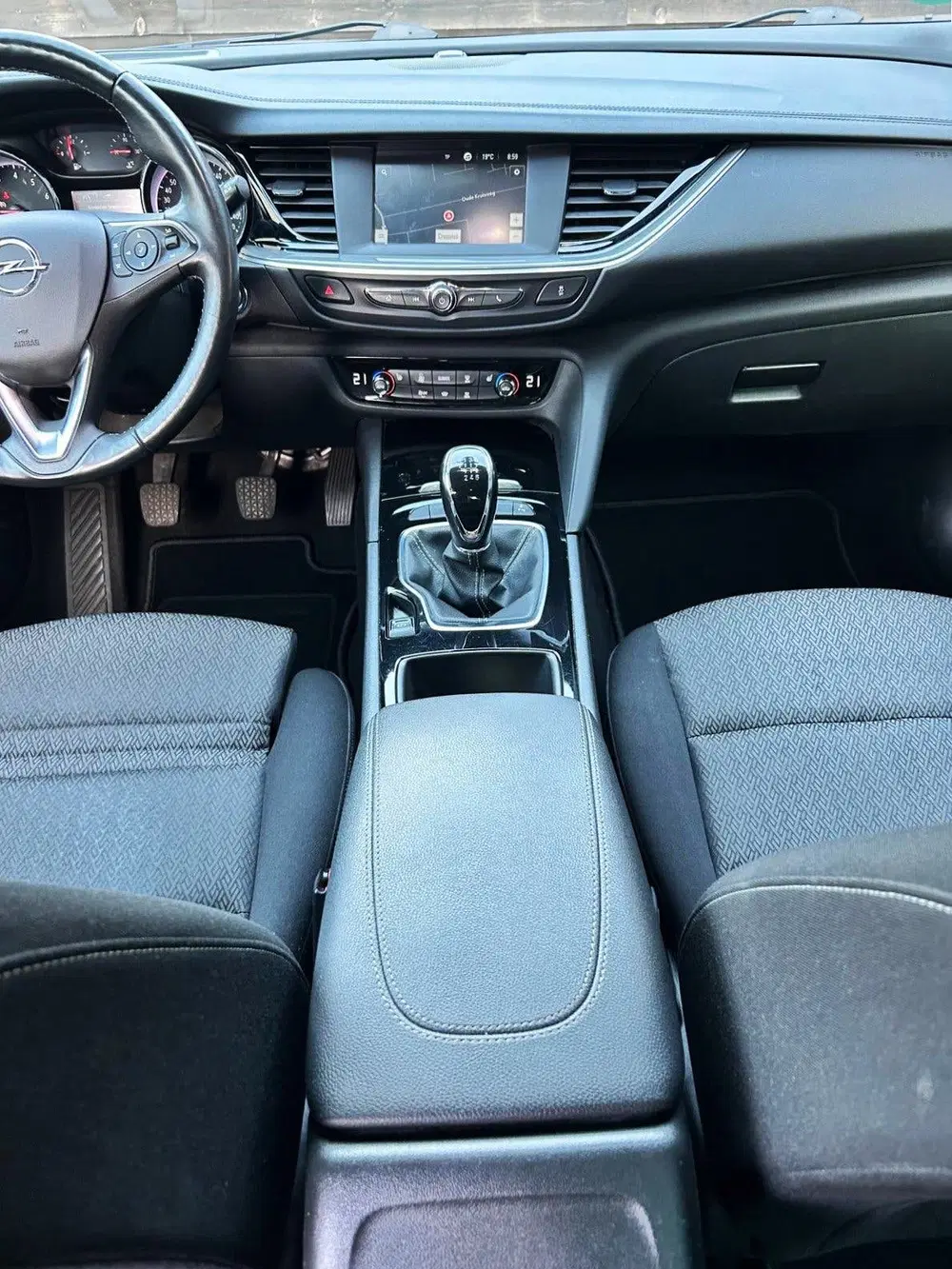Opel Insignia 1.5 Turbo Edition uit 2019, foto 7