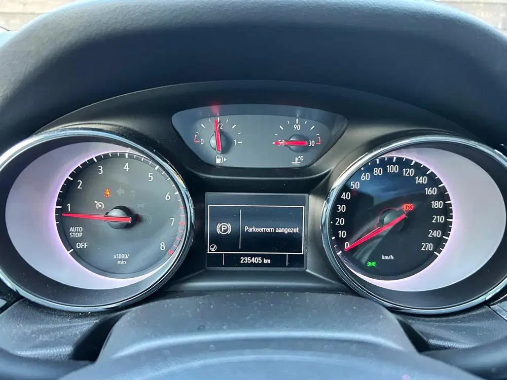 Opel Insignia 1.5 Turbo Edition uit 2019, foto 8
