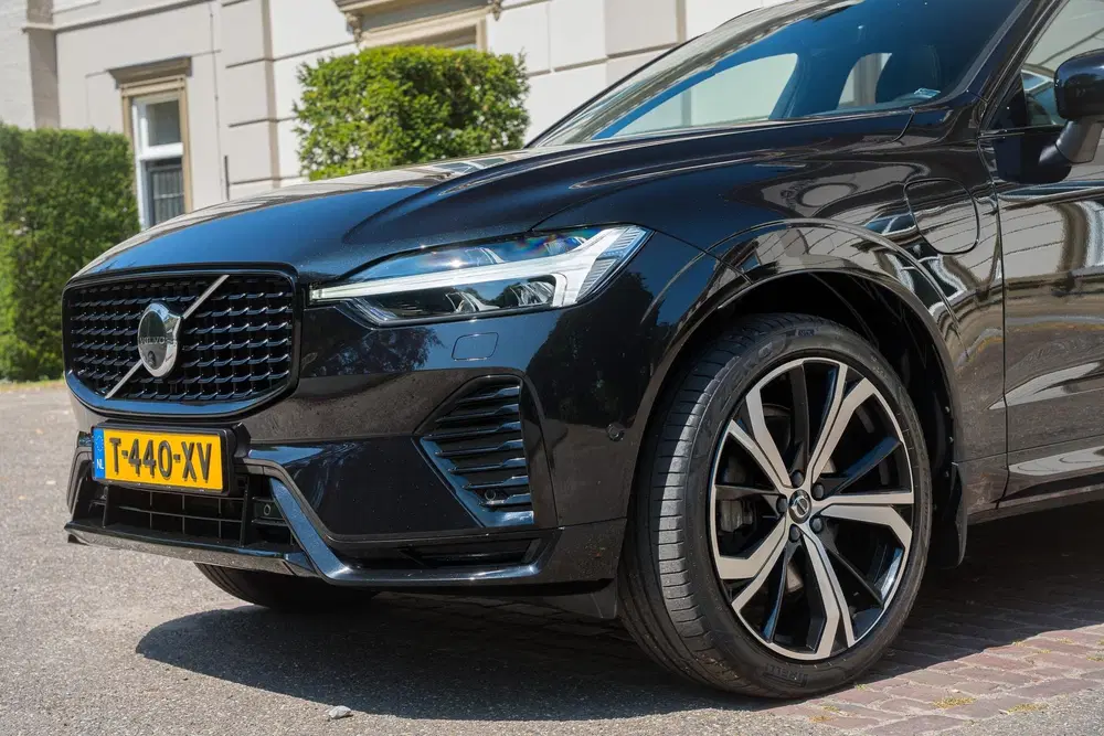 Volvo XC60 2.0 T6 Plug-in hybrid AWD Ultimate Dark TR uit 2023, foto 11