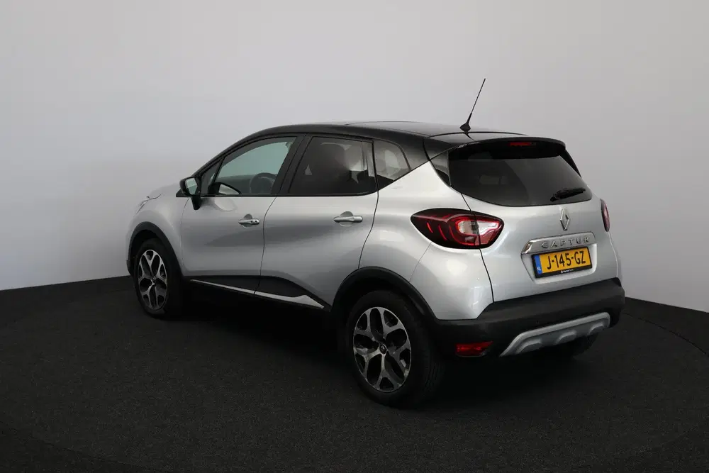 Renault Captur 0.9 TCe Intens uit 2019, foto 2