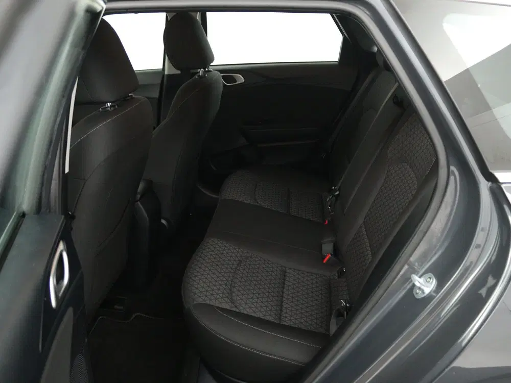 Kia Ceed 1.4 T-GDi DynamicLine uit 2019, foto 12