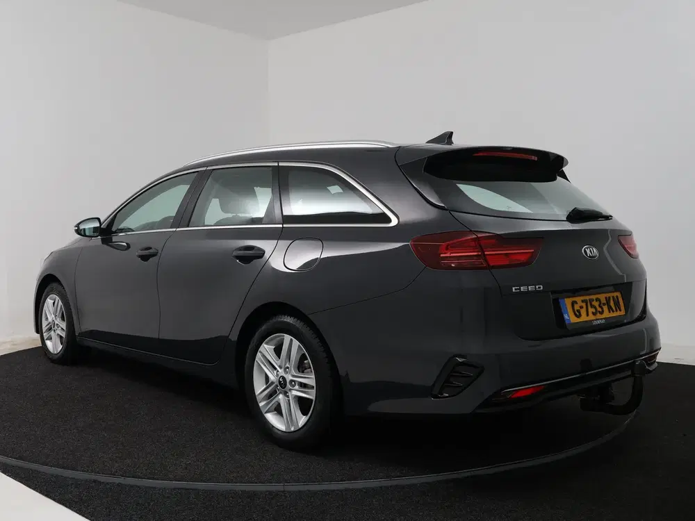 Kia Ceed 1.4 T-GDi DynamicLine uit 2019, foto 4