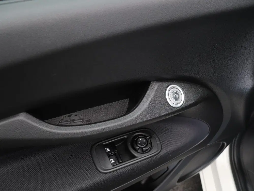 Fiat 500e Icon 42 kWh uit 2023, foto 15