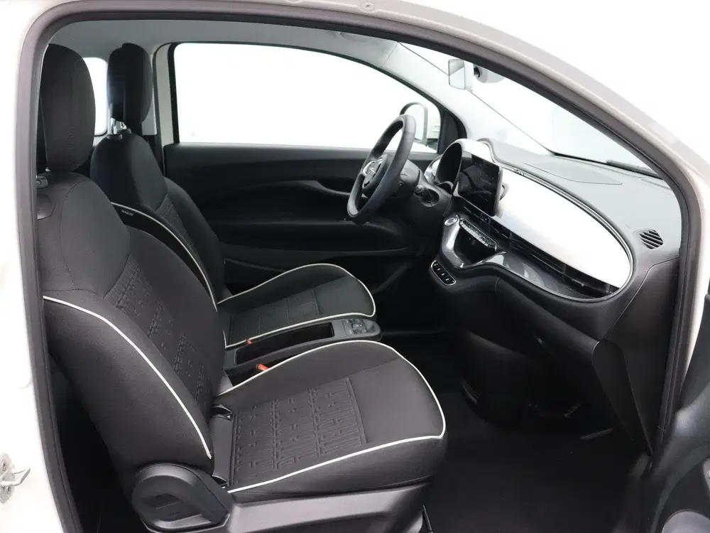 Fiat 500e Icon 42 kWh uit 2023, foto 5