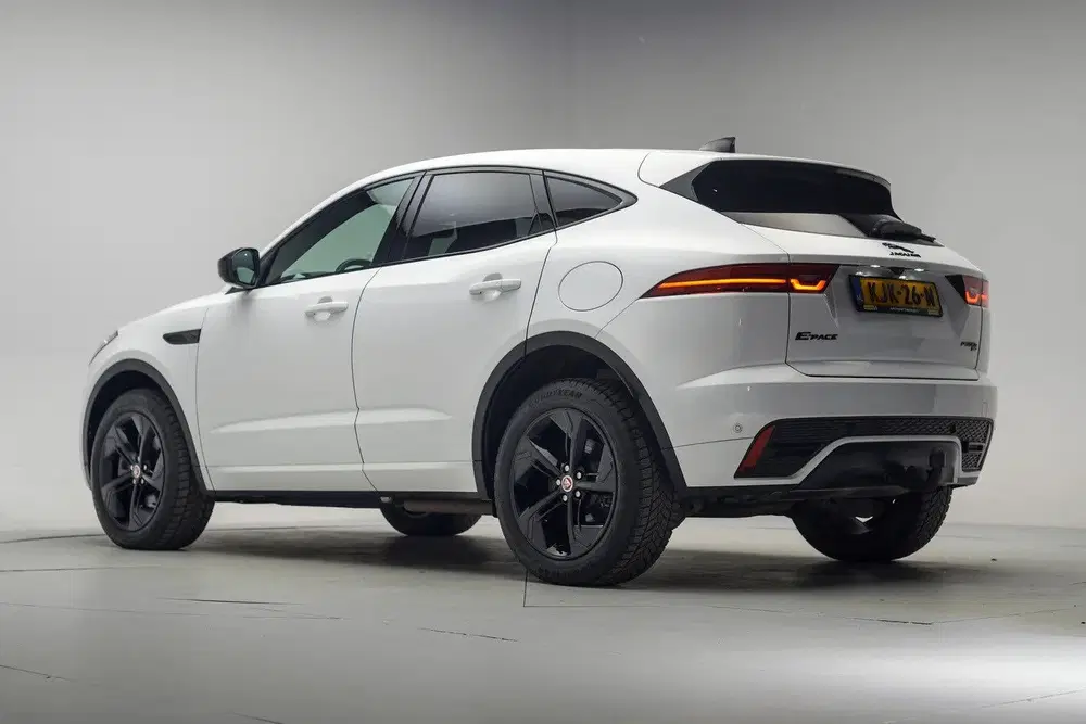 Jaguar E-Pace 1.5 P300e AWD R-Dynamic SE Blackpack [ SoH uit 2023, foto 3