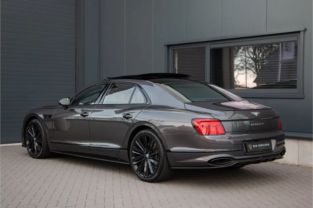 Bentley Flying Spur 6.0 W12 635PK uit 2022, foto 3