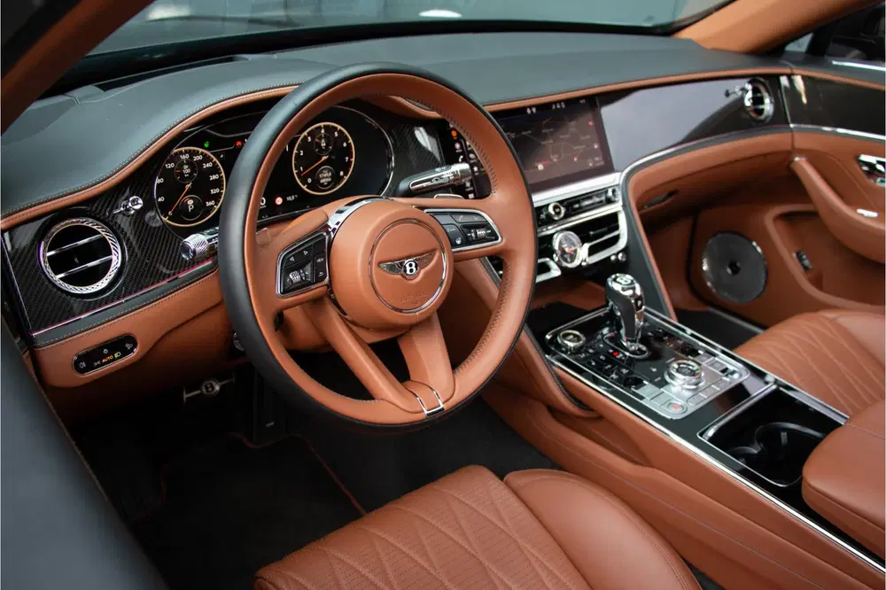 Bentley Flying Spur 6.0 W12 635PK uit 2022, foto 4