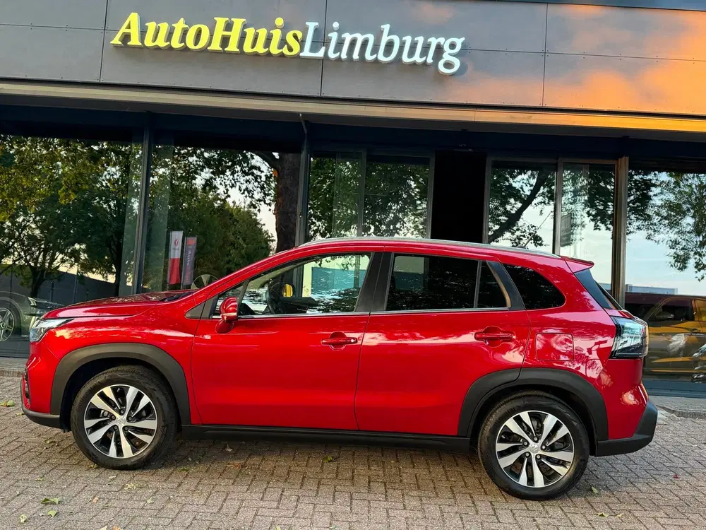 Suzuki S-Cross 1.5 Hybrid Style uit 2023, foto 3