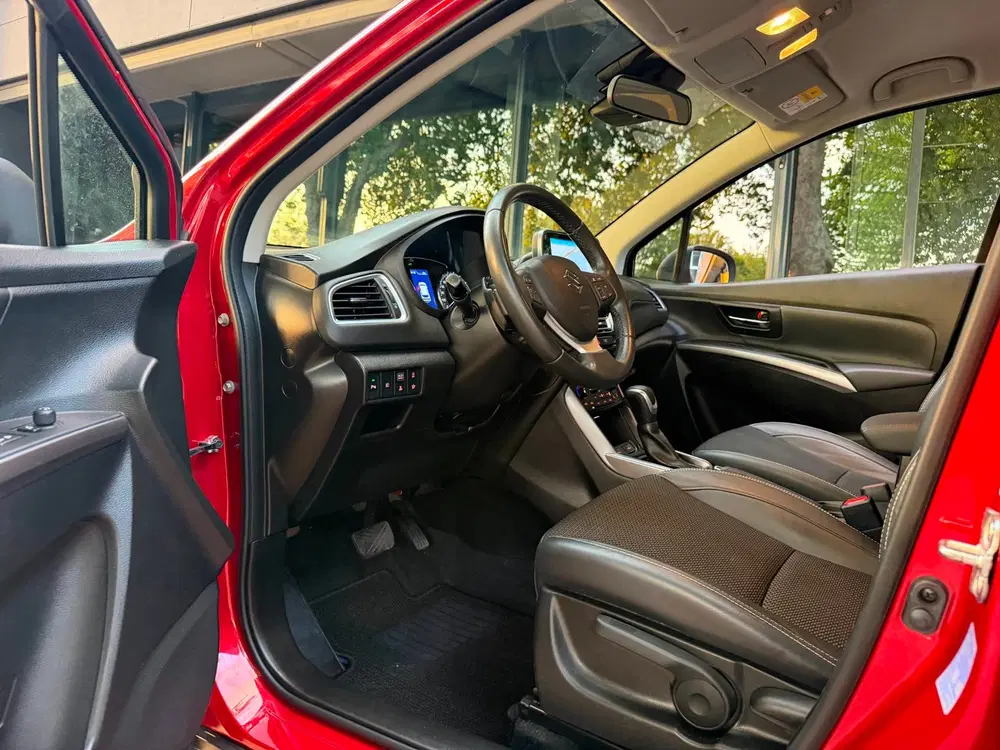 Suzuki S-Cross 1.5 Hybrid Style uit 2023, foto 7