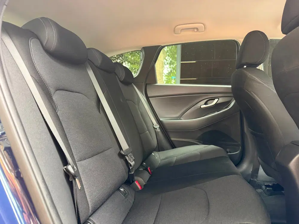 Hyundai i30 1.5 T-GDi MHEV Premium uit 2021, foto 12