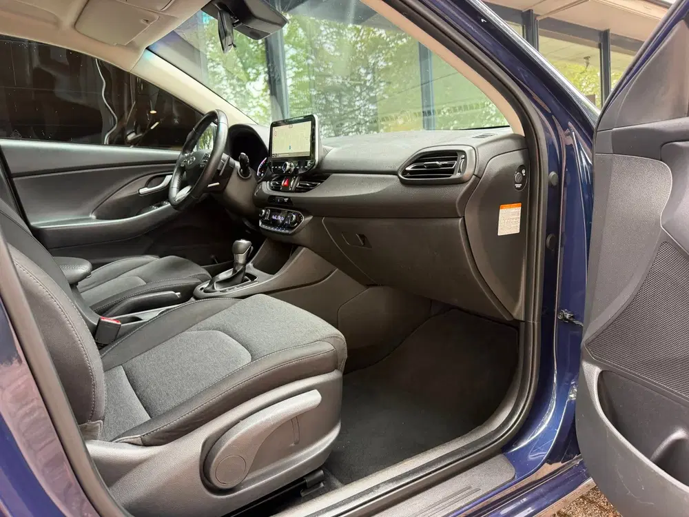 Hyundai i30 1.5 T-GDi MHEV Premium uit 2021, foto 14