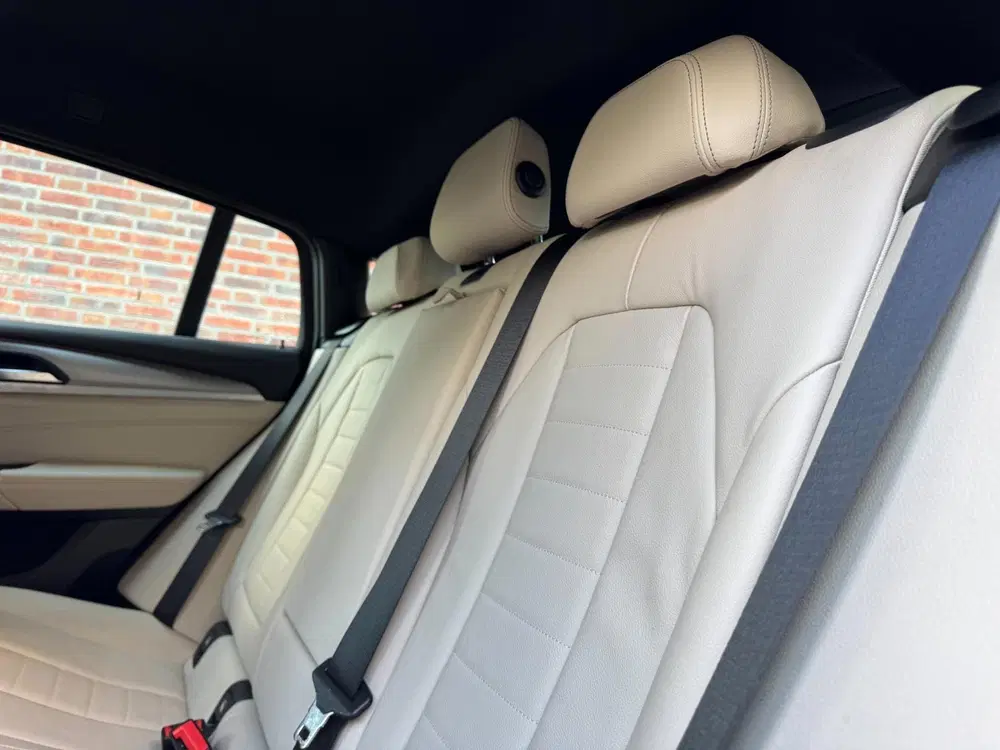 BMW X4 XDrive20i High Executive Edition uit 2019, foto 15