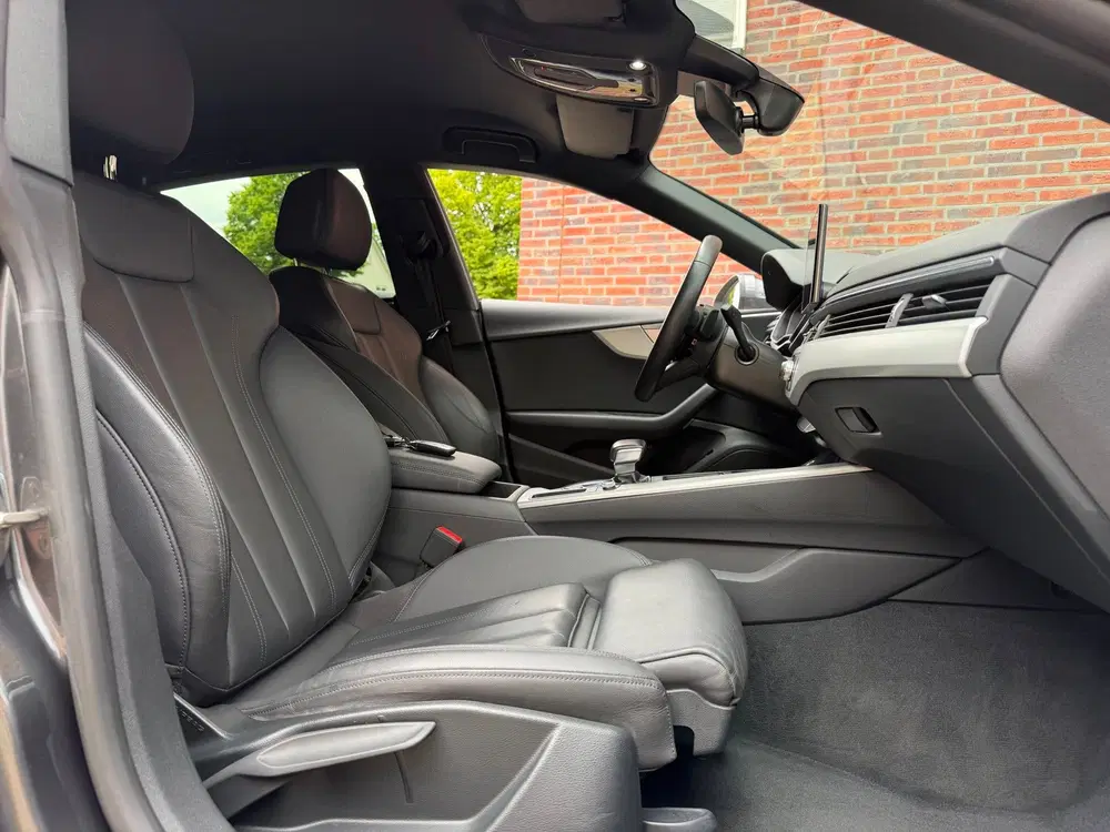 Audi A5 35 TFSI S edition uit 2022, foto 9