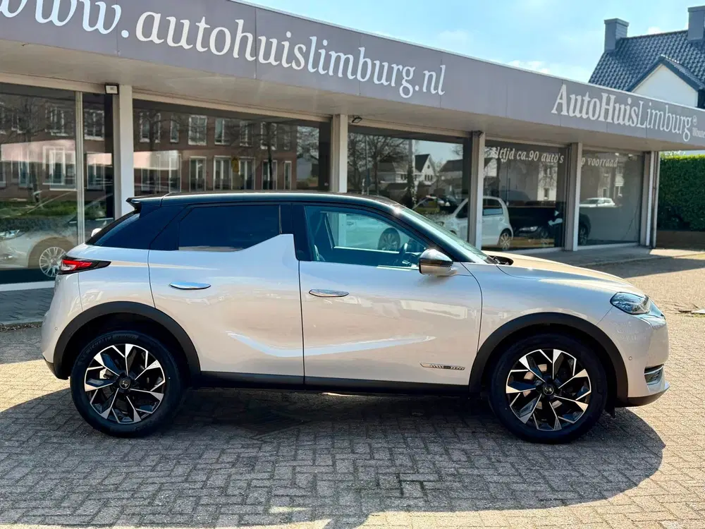 DS Automobiles DS 3 Crossback DS 3 Crossback 1.2 PureTech Louvre uit 2022, foto 3
