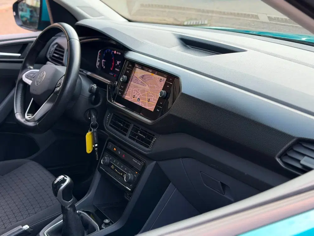 Volkswagen T-Cross 1.0 TSI Life Business uit 2020, foto 12