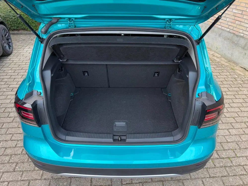 Volkswagen T-Cross 1.0 TSI Life Business uit 2020, foto 14