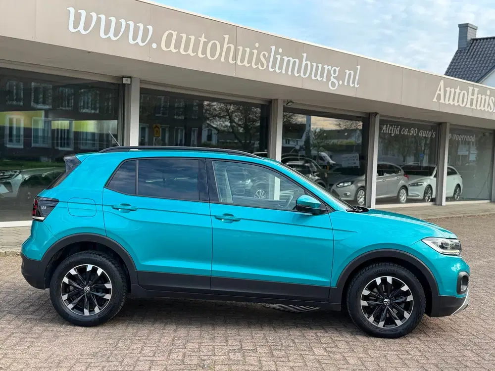 Volkswagen T-Cross 1.0 TSI Life Business uit 2020, foto 3