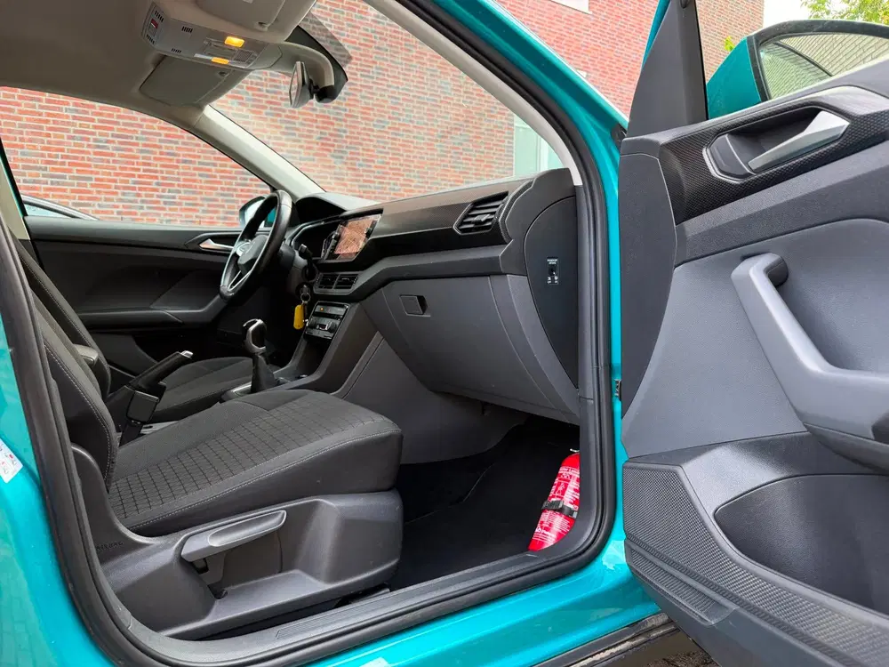 Volkswagen T-Cross 1.0 TSI Life Business uit 2020, foto 7