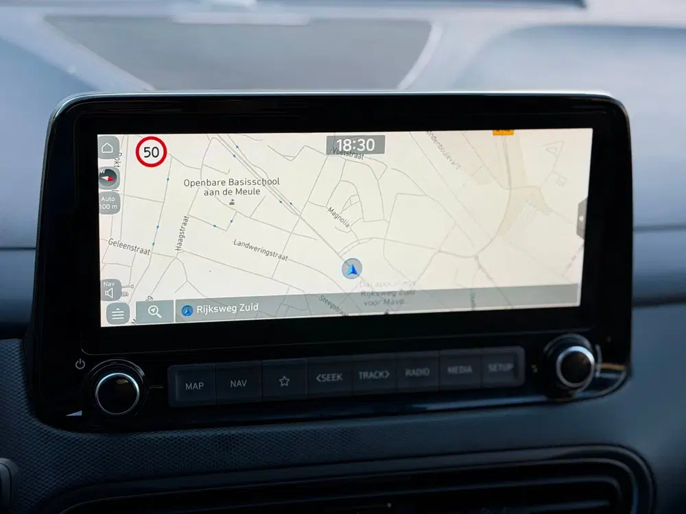 Hyundai KONA 1.6 GDI HEV Premium uit 2021, foto 11