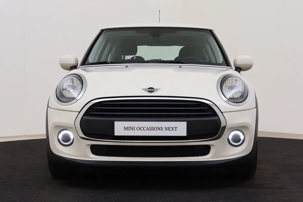 Mini Hatchback One First uit 2021, foto 4