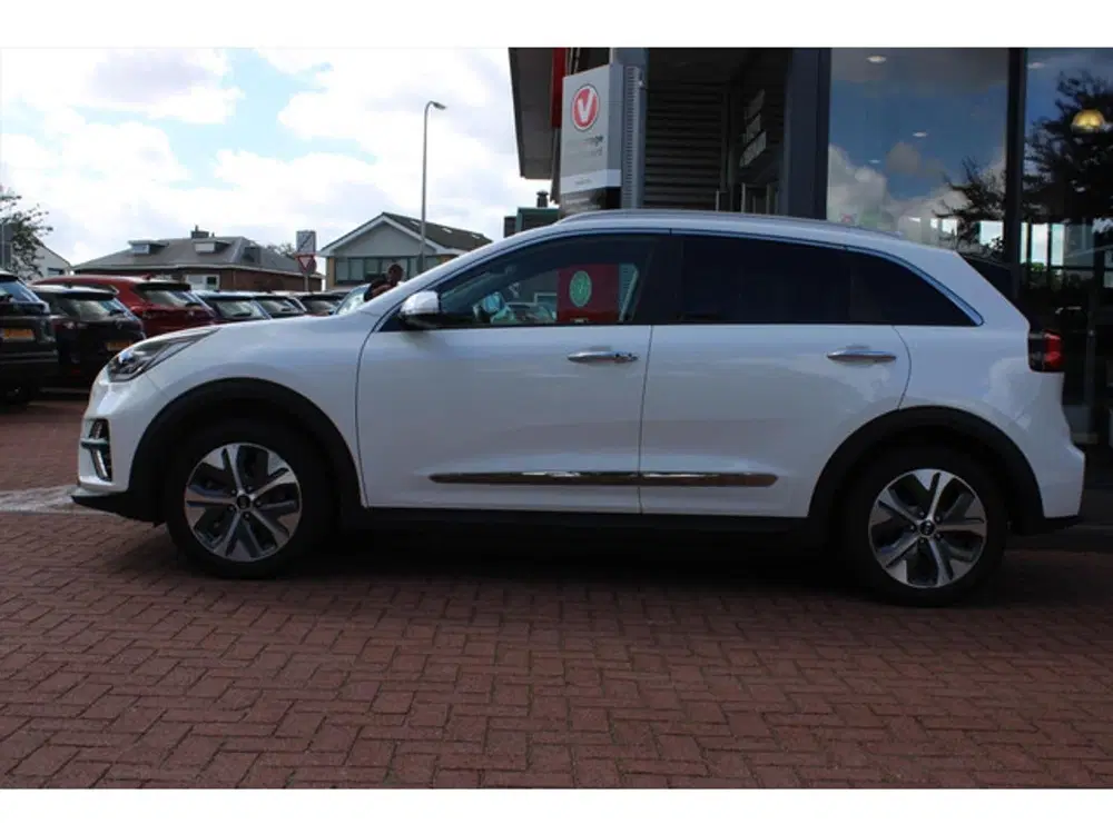 Kia Niro EV 64 kWh *DynamicLine* uit 2020, foto 3