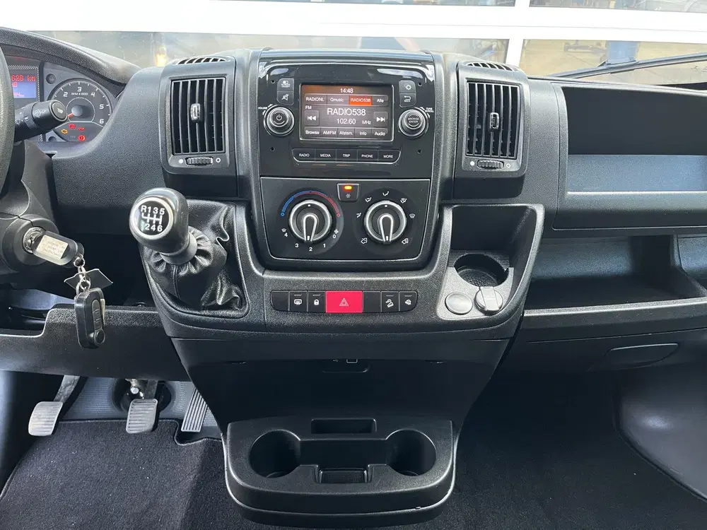 Peugeot Boxer 435 2.2 BlueHDi 165 L3 DC Open laadbak Kip uit 2020, foto 13