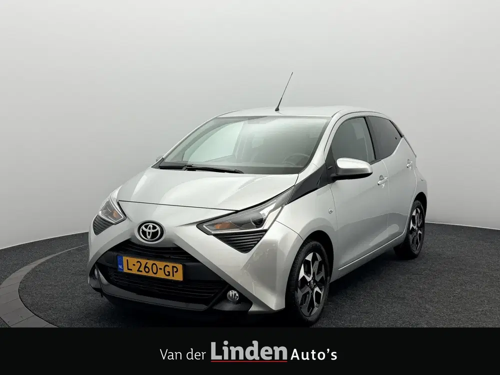 Toyota Aygo 1.0 VVT-i x-joy uit 2021