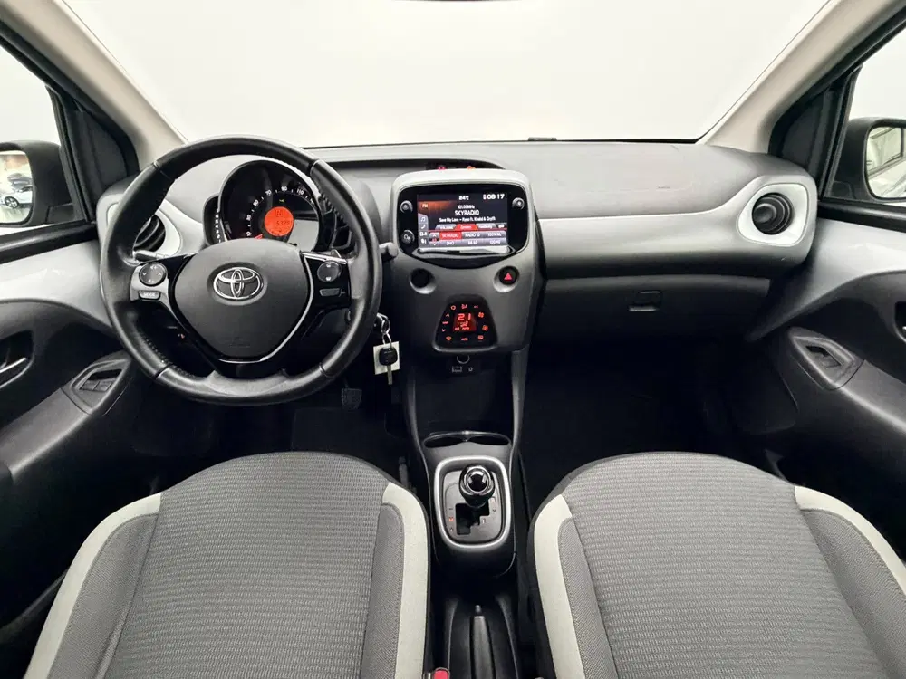 Toyota Aygo 1.0 VVT-i x-joy uit 2021, foto 2