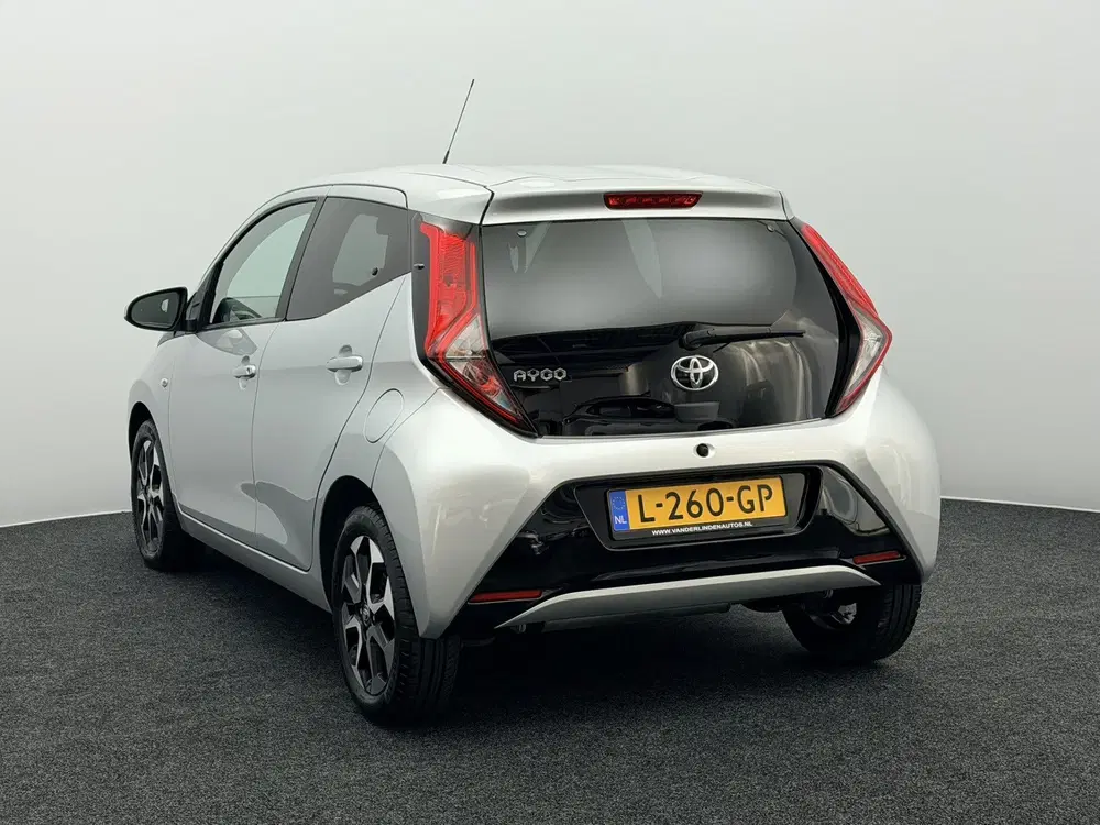 Toyota Aygo 1.0 VVT-i x-joy uit 2021, foto 4