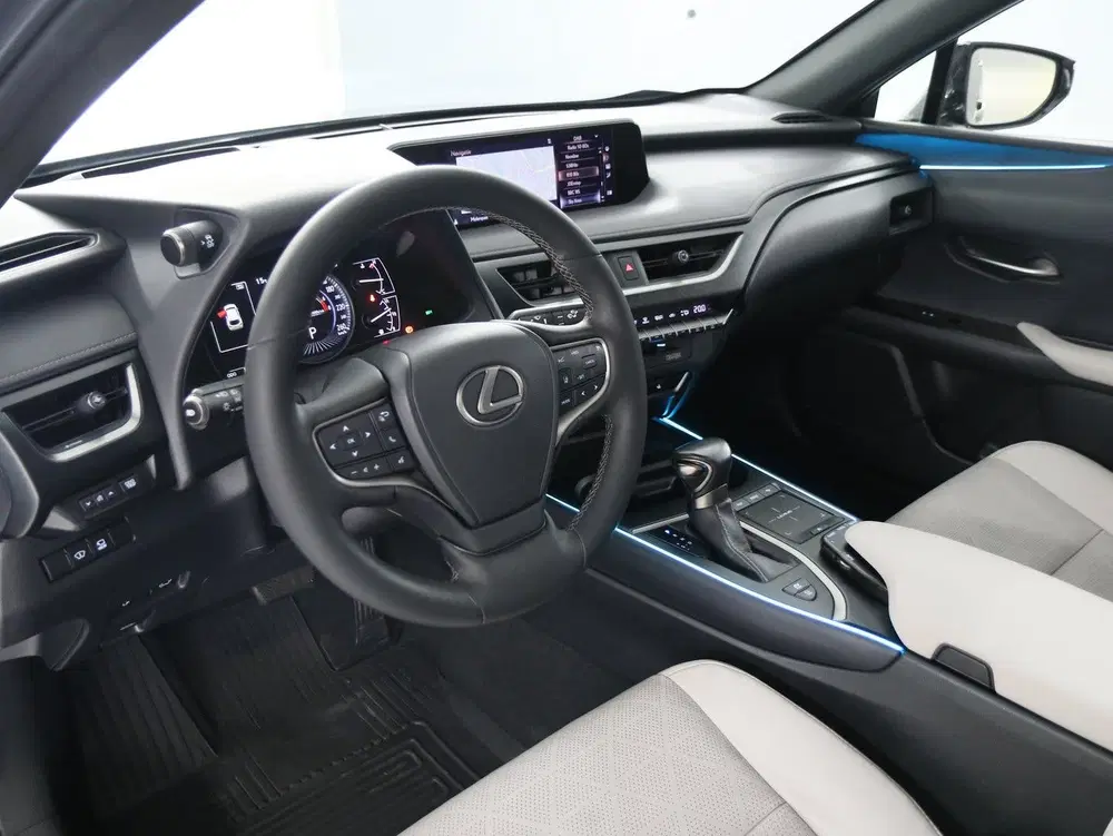 Lexus UX 250h AWD Executive Line uit 2019, foto 11