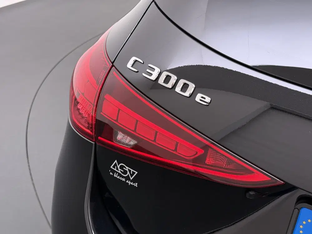 Mercedes-Benz C-Klasse 300 e Business Solution AMG uit 2025, foto 15