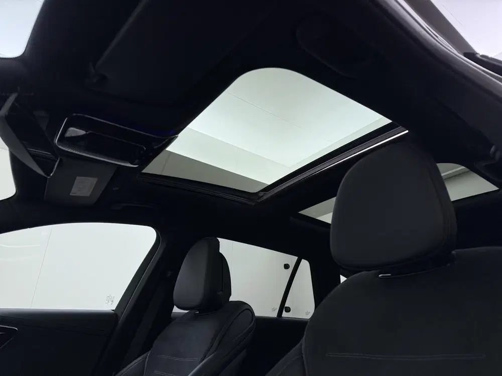 Mercedes-Benz C-Klasse 300 e Business Solution AMG uit 2025, foto 4
