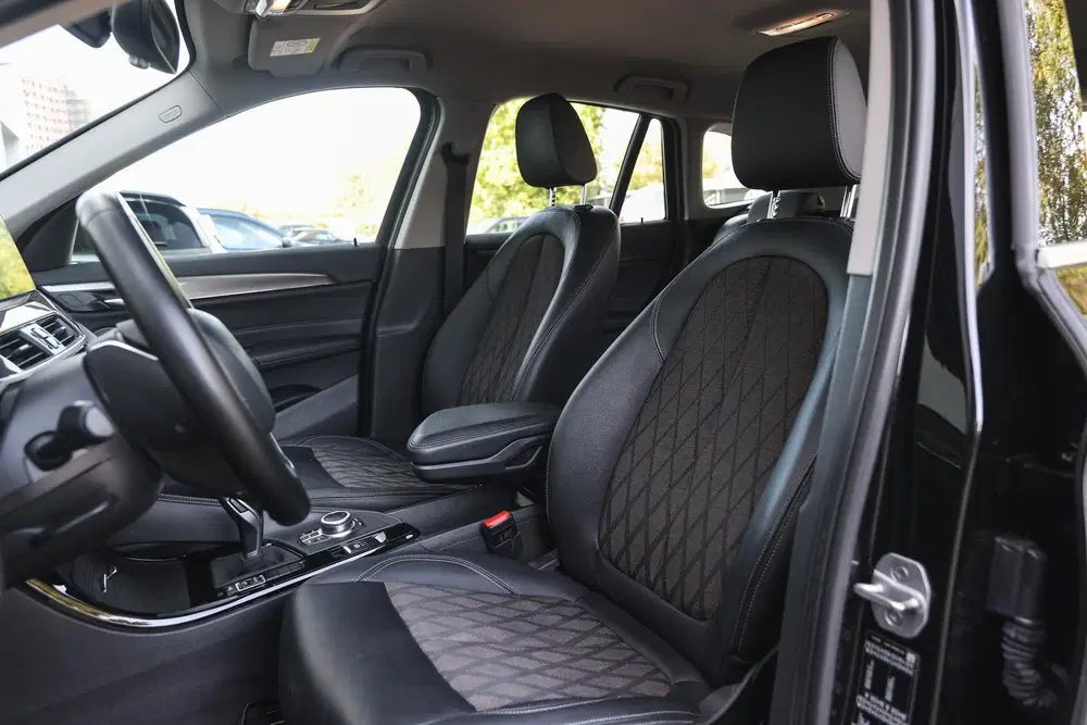 BMW X1 sDrive20i xLine Automaat uit 2019, foto 12