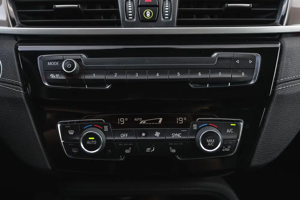 BMW X1 sDrive20i xLine Automaat uit 2019, foto 15