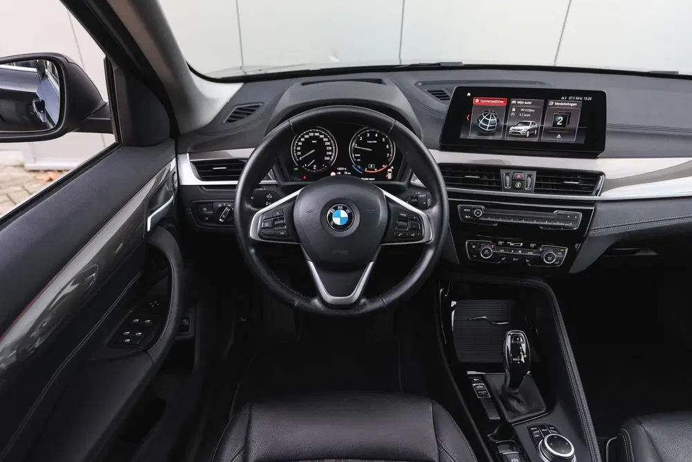 BMW X1 sDrive20i xLine Automaat uit 2019, foto 3