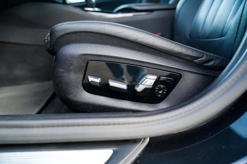 BMW 5-serie 545e xDrive High Executive uit 2021, foto 5