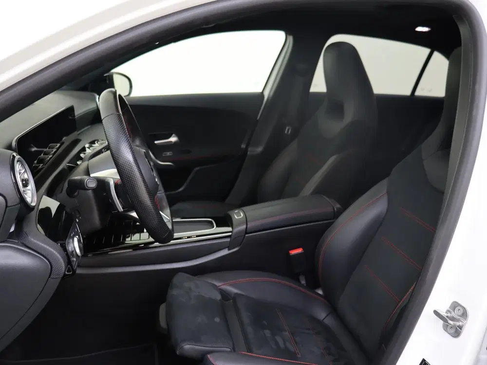 Mercedes-Benz A-Klasse 250 e AMG Line uit 2023, foto 15