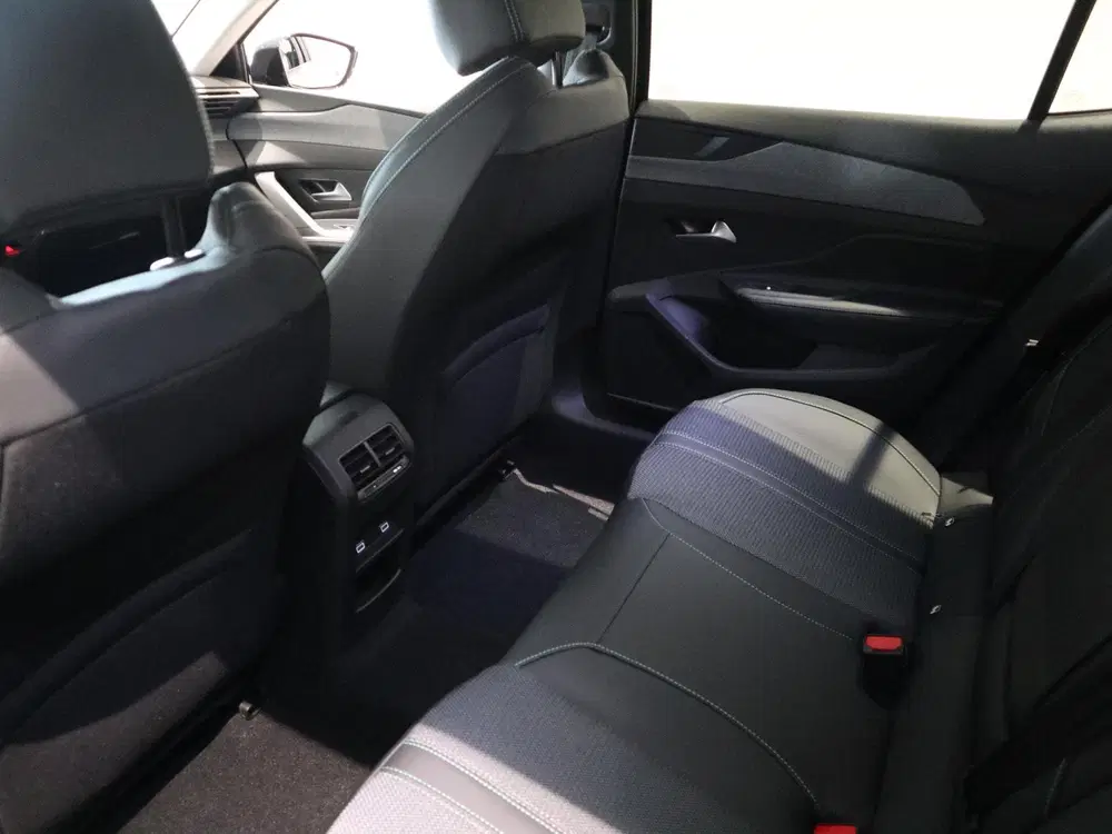 Peugeot 408 HYbrid 225 EAT8 Allure Avantage STOELVERWA uit 2025, foto 10