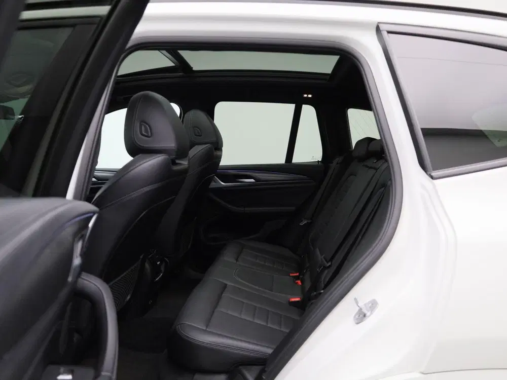 BMW X3 xDrive30e Business Edition Plus uit 2022, foto 10