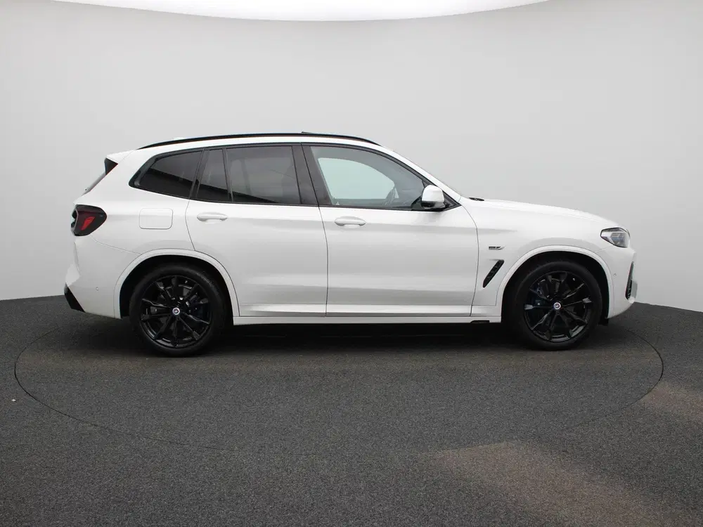 BMW X3 xDrive30e Business Edition Plus uit 2022, foto 6