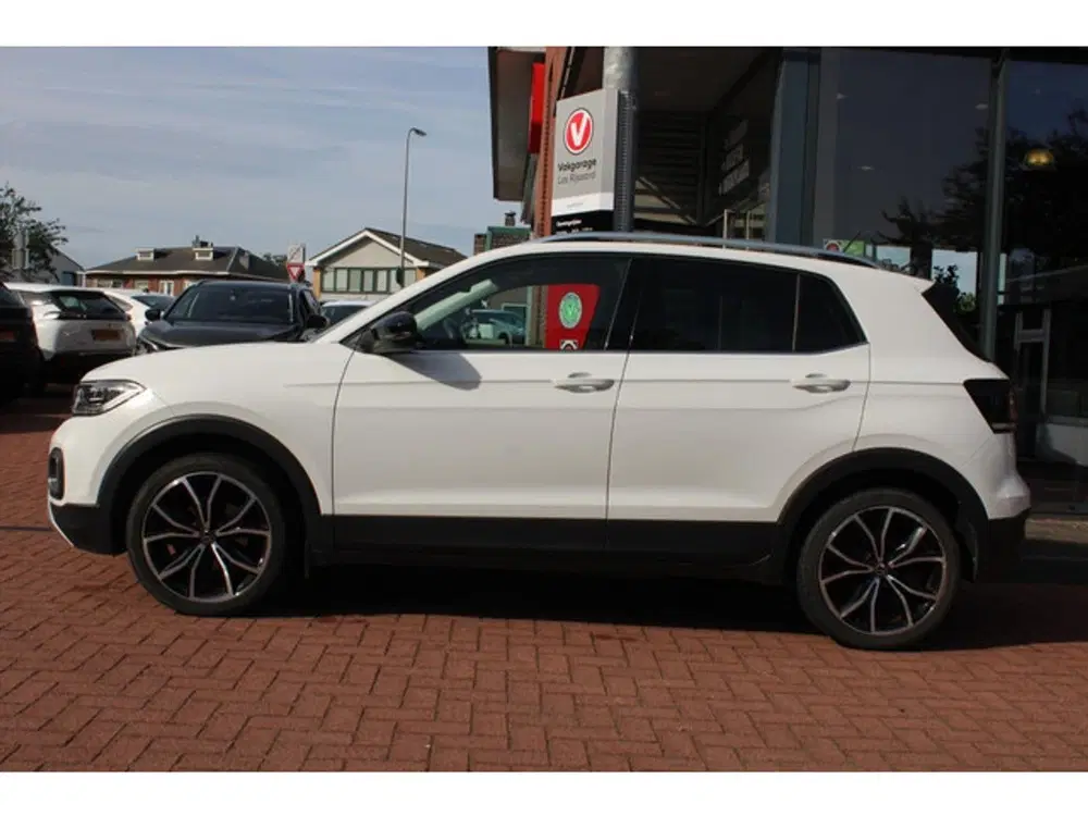 Volkswagen T-Cross 1.0 TSI Aut. *R-Line* uit 2021, foto 2