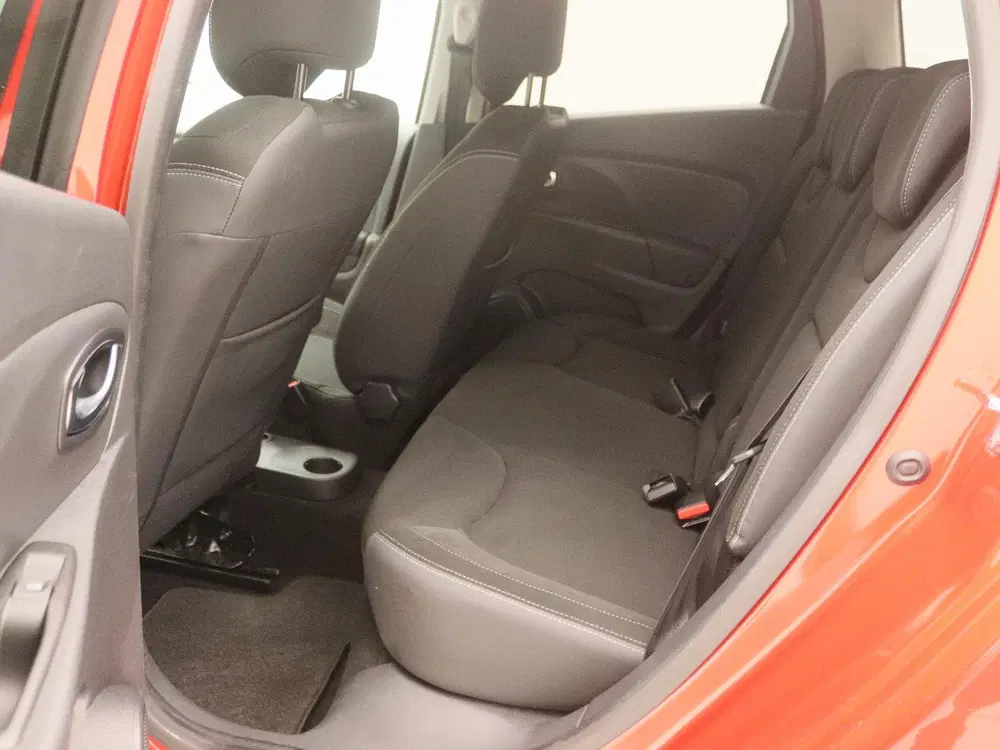 Renault Clio TCe 90 Limited uit 2020, foto 12