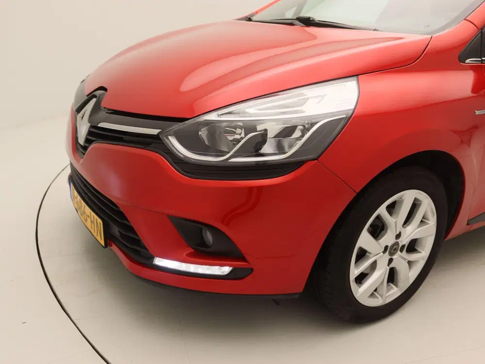 Renault Clio TCe 90 Limited uit 2020, foto 14