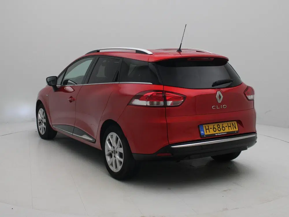 Renault Clio TCe 90 Limited uit 2020, foto 2
